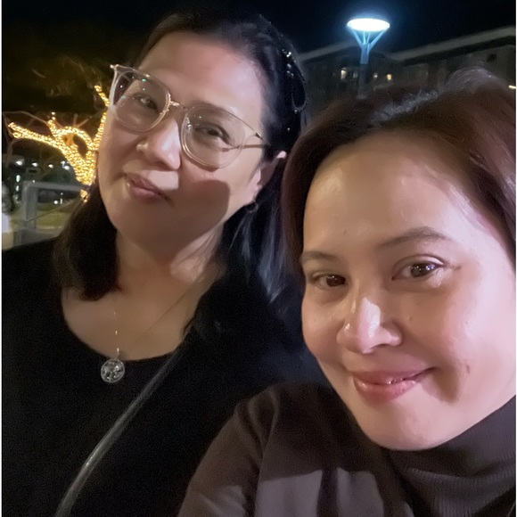 Meet your Posher, Joy - Picture 2 of 2